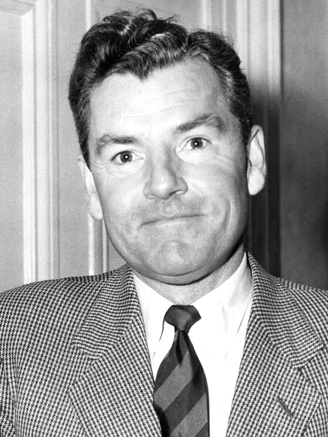 Kenneth More