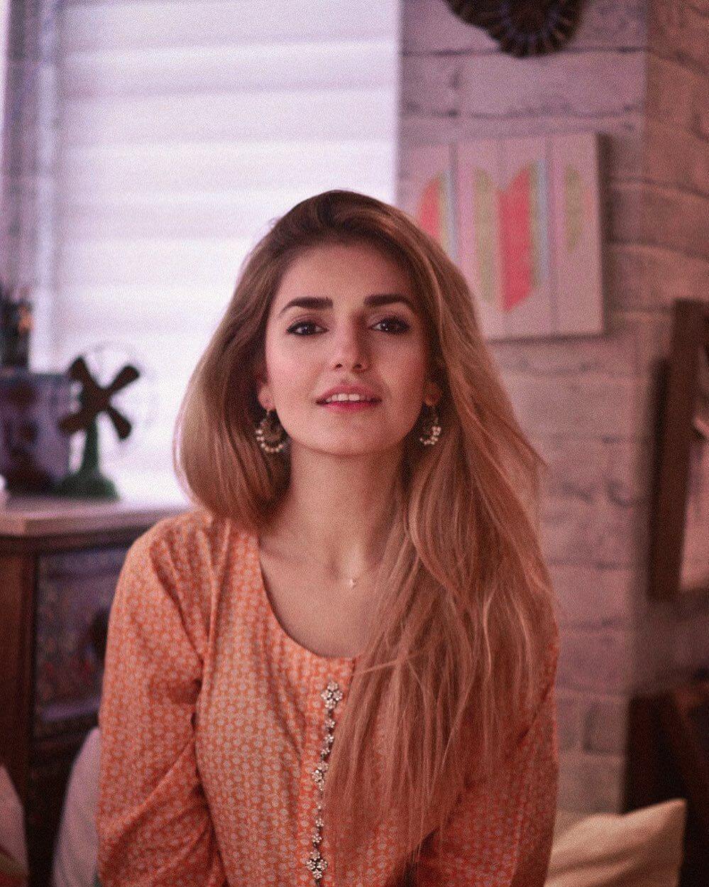 Momina Mustehsan