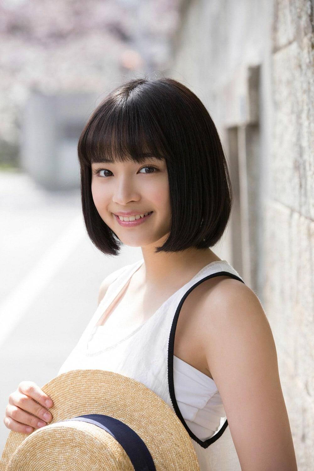 Suzu Hirose